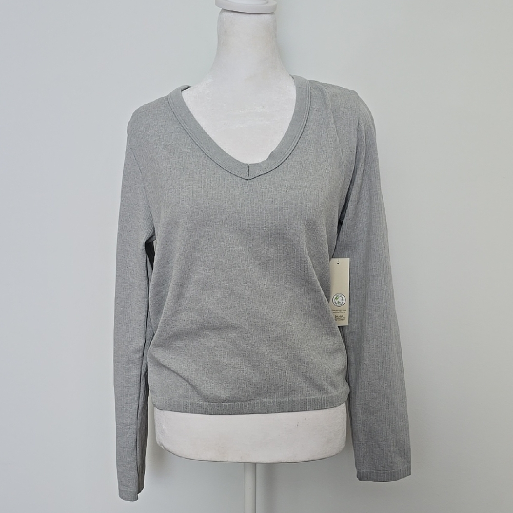 No Boundaries Gray V-Neck Top